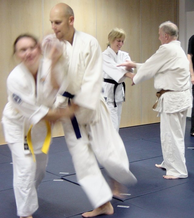 ROEHAMPTON AIKIDO - MIXED CLASS